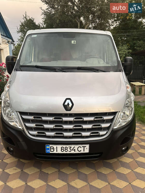 Грузовой фургон Renault Master 2014 в 