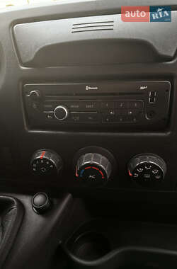Грузовой фургон Renault Master 2014 в 