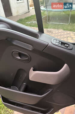 Грузовой фургон Renault Master 2014 в 