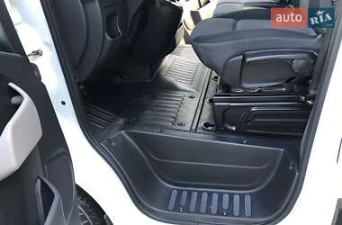 Грузовой фургон Renault Master 2018 в 