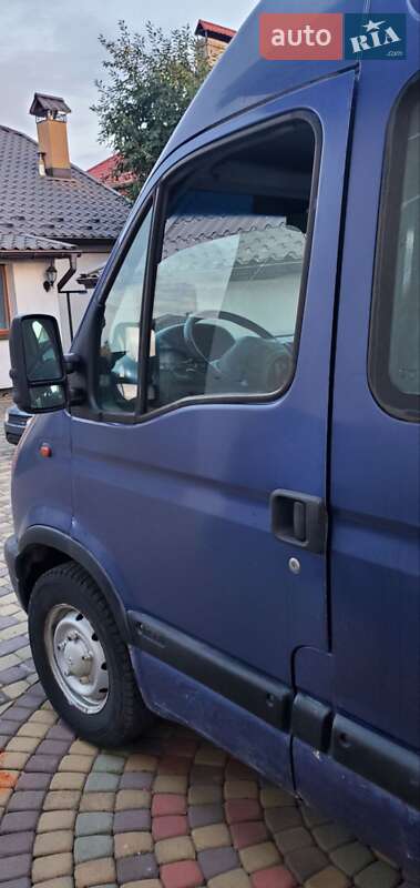 Микроавтобус Renault Master 2000 в Радехове