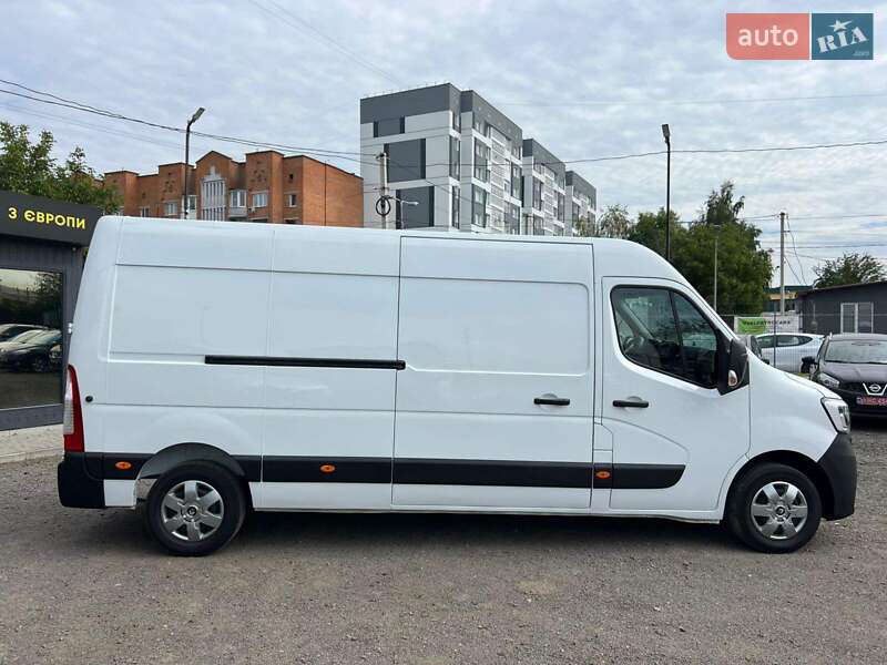 Грузовой фургон Renault Master 2022 в 