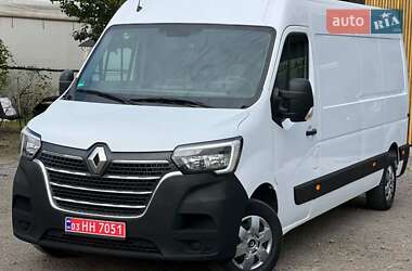 Грузовой фургон Renault Master 2022 в 