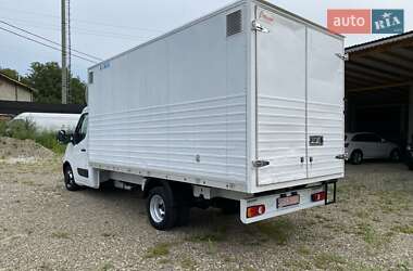 Грузовой фургон Renault Master 2019 в 