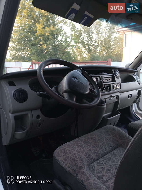 Грузопассажирский фургон Renault Master 2007 в Нововолынске