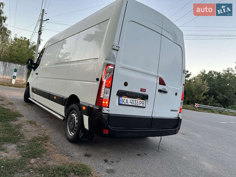 Грузовой фургон Renault Master 2016 в Киеве