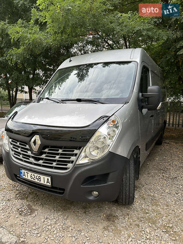 Грузовой фургон Renault Master 2016 в 