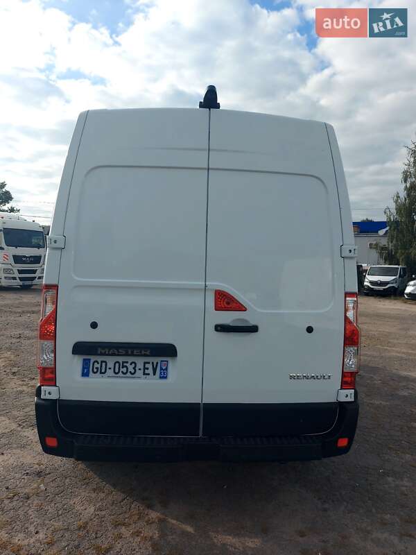 Грузовой фургон Renault Master 2021 в Млинове