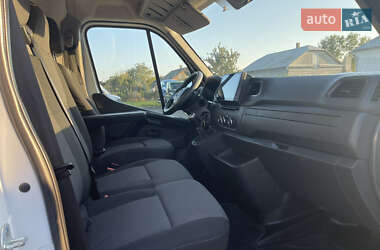 Грузовой фургон Renault Master 2021 в 
