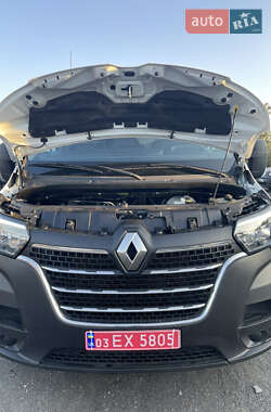 Грузовой фургон Renault Master 2021 в 