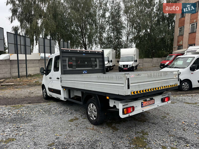 Грузовой фургон Renault Master 2015 в Ровно