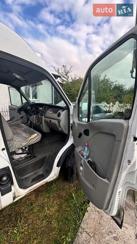 Грузовой фургон Renault Master 2006 в Киеве