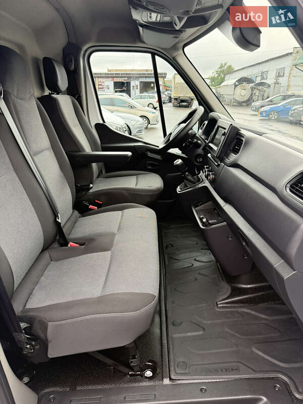 Грузовой фургон Renault Master 2021 в Луцке