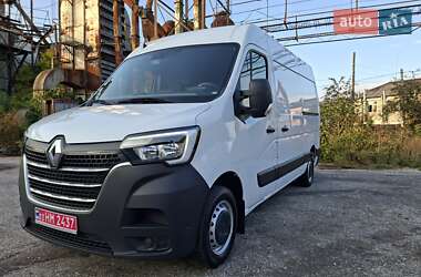 Грузовой фургон Renault Master 2021 в 