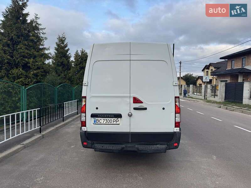 Грузовой фургон Renault Master 2011 в Львове