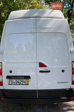 Грузовой фургон Renault Master 2020 в 