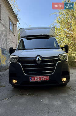 Грузовой фургон Renault Master 2020 в 