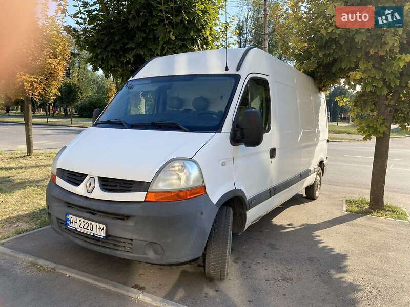 Грузовой фургон Renault Master 2010 в 