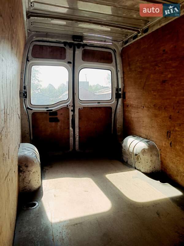 Грузовой фургон Renault Master 2008 в Гореничах