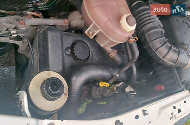 Другие грузовики Renault Master 2001 в 