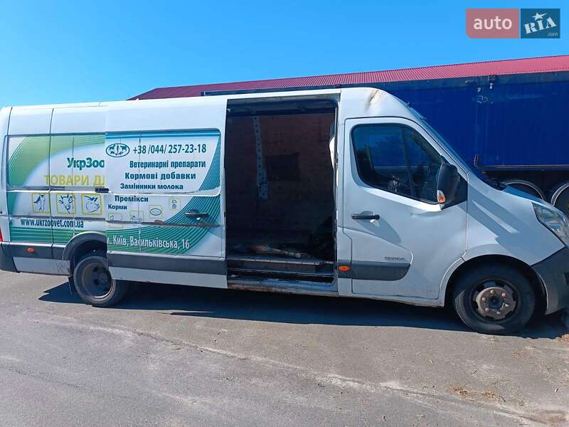 Грузовой фургон Renault Master 2011 в Макарове