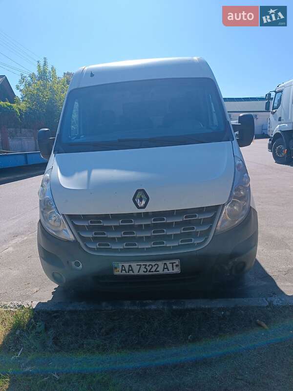 Грузовой фургон Renault Master 2011 в Макарове
