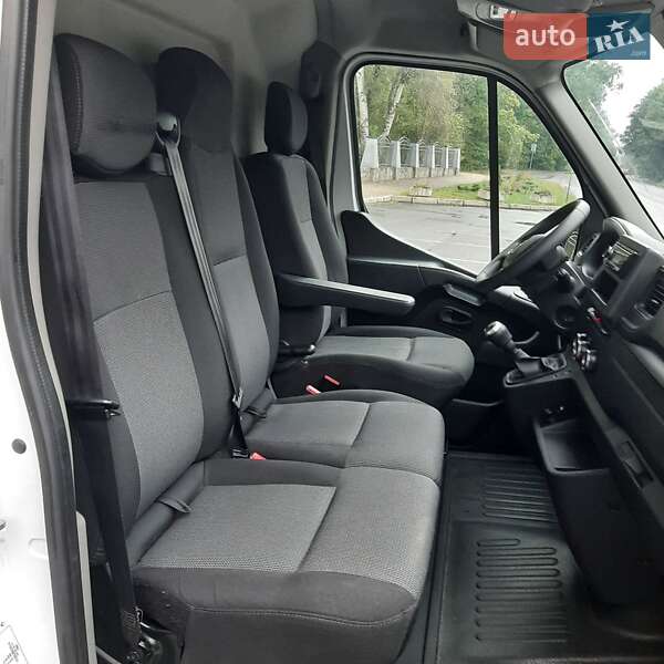 Вантажний фургон Renault Master 2021 в Полтаві