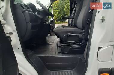 Вантажний фургон Renault Master 2021 в 