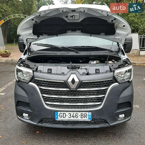 Вантажний фургон Renault Master 2021 в Полтаві