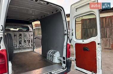 Грузовой фургон Renault Master 2001 в 