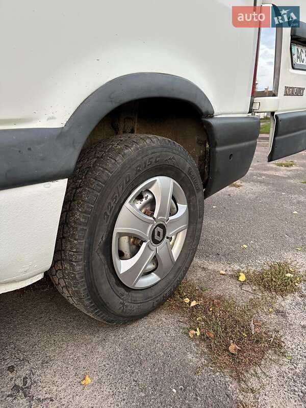 Грузовой фургон Renault Master 2001 в Ратным