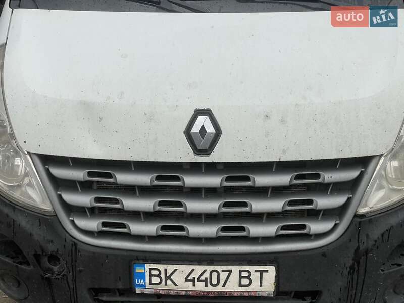 Грузовой фургон Renault Master 2012 в Ровно