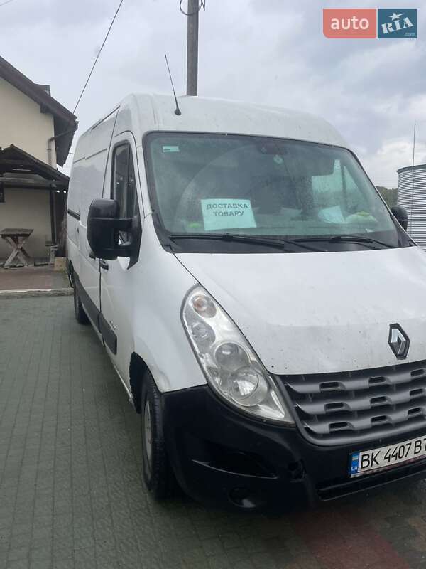 Грузовой фургон Renault Master 2012 в Ровно
