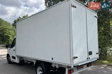 Грузовой фургон Renault Master 2020 в 