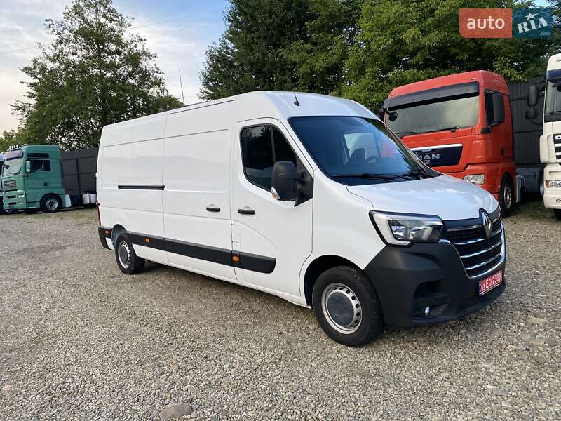 Грузовой фургон Renault Master 2022 в Хусте