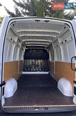 Грузовой фургон Renault Master 2020 в 