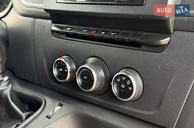 Грузовой фургон Renault Master 2021 в 