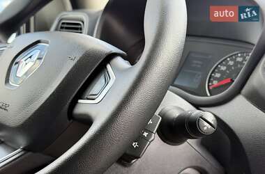 Грузовой фургон Renault Master 2021 в 