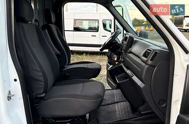 Грузовой фургон Renault Master 2021 в 
