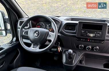 Грузовой фургон Renault Master 2021 в 