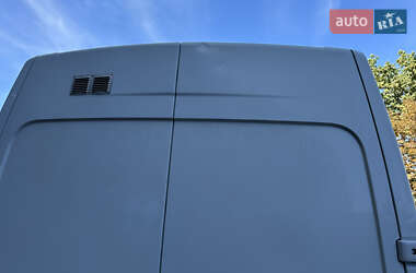 Грузовой фургон Renault Master 2017 в 
