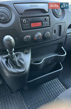 Грузовой фургон Renault Master 2017 в 