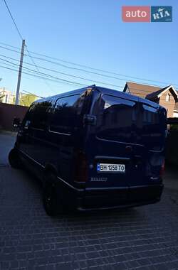 Грузовой фургон Renault Master 2002 в 