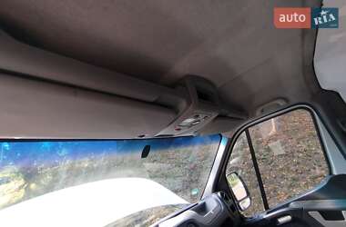 Грузовой фургон Renault Master 2013 в 