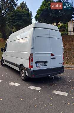 Грузовой фургон Renault Master 2013 в 
