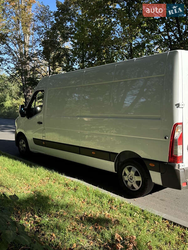 Вантажний фургон Renault Master 2021 в Дніпрі