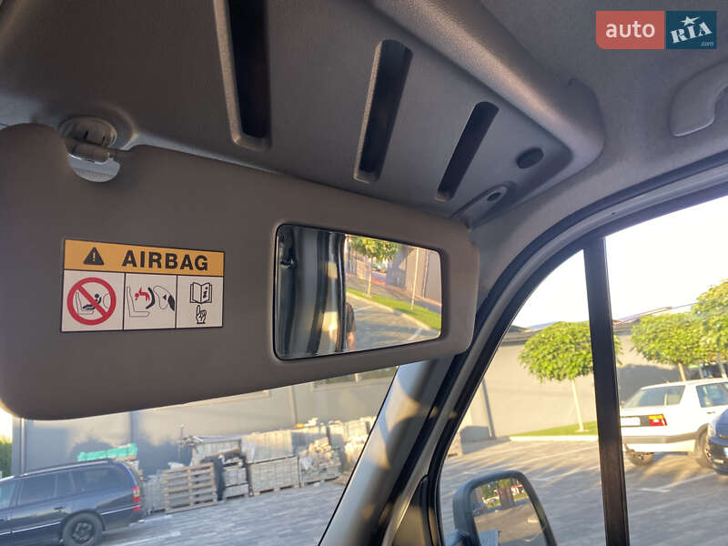 Автовоз Renault Master 2017 в Луцке