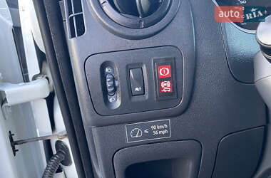 Евакуатор Renault Master 2017 в Луцьку