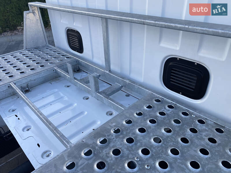 Автовоз Renault Master 2017 в Луцке