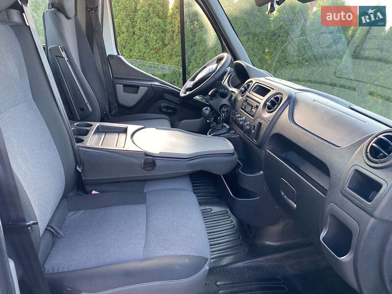 Автовоз Renault Master 2017 в Луцке